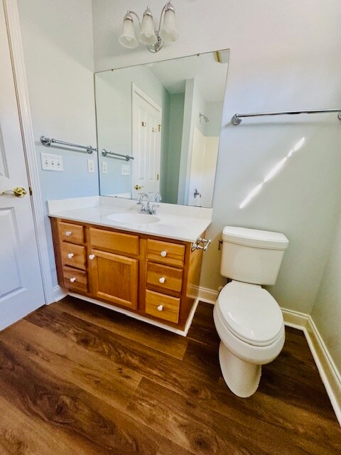 Building Photo - 50 Grove End Rd