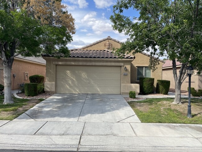 Primary Photo - Carry Over Showing: This property has been...