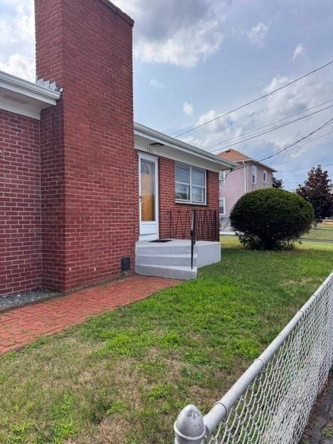 Building Photo - 380 Liverpool Ave
