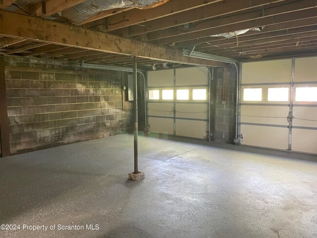Building Photo - 149 Schlittler Rd