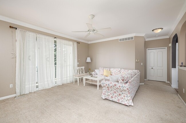 Building Photo - 2906 N Knightsbridge Cir