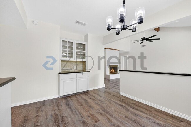 Building Photo - 1006 Tulane Dr