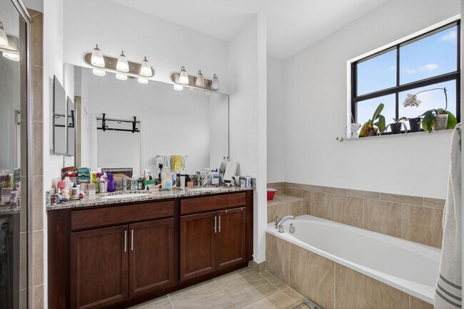 Building Photo - Gated community new construction | 4BR 2.5 Riviera Beach Single Family Home
