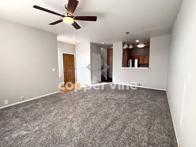 Building Photo - 160 Alyssum Dr