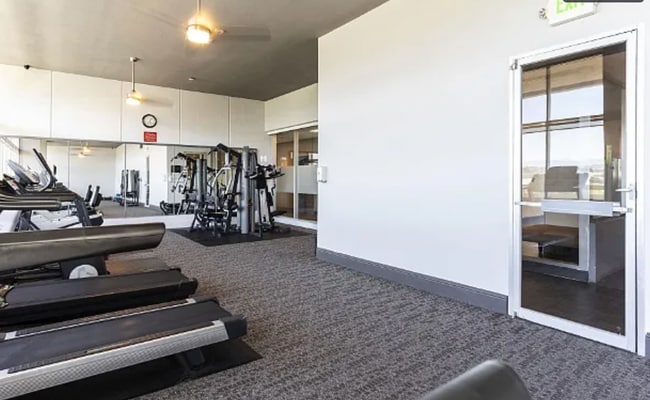 Building Photo - Coming Soon 1 bed, 1 bath in the heart of ...