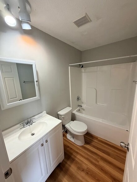 Building Photo - 8395 Shell Ln NW