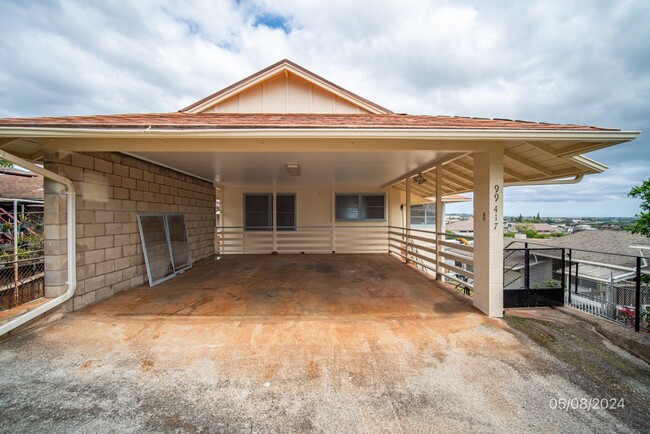 Building Photo - 3 Bed 1.5 Bath Single Family Home in Aiea ...