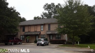 Building Photo - 206 Cody Ln