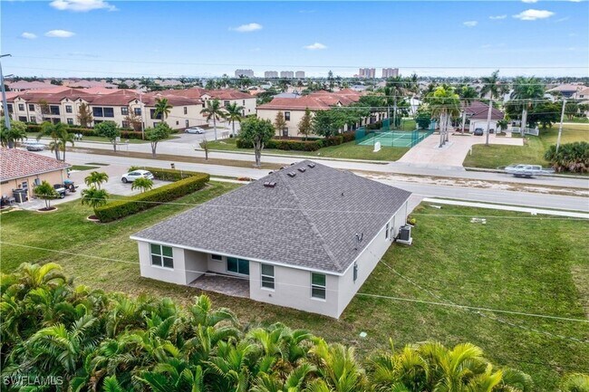 Building Photo - 1903 Cape Coral Pkwy W