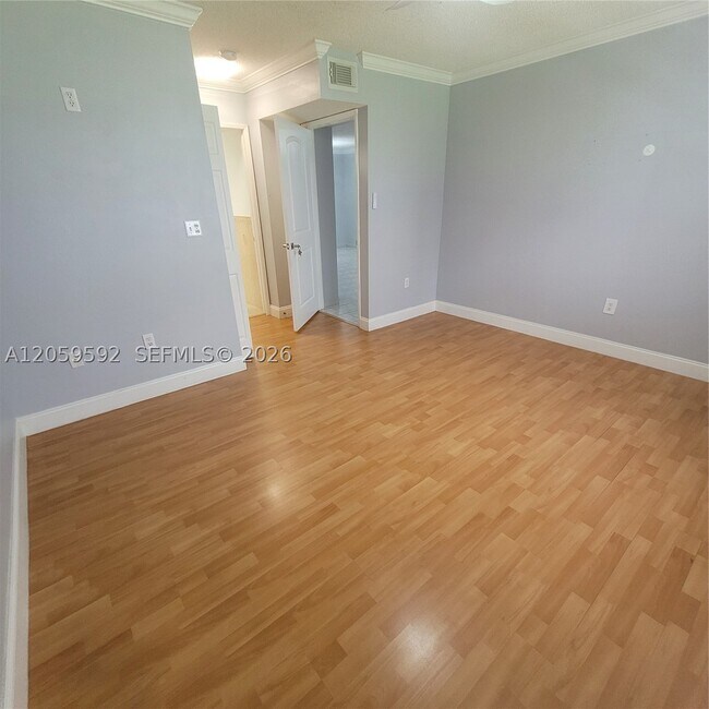 Building Photo - 1114 NW 124th Ct