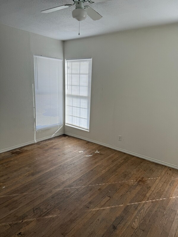 Building Photo - 1316 34th St