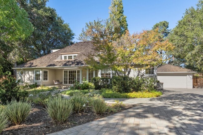 Building Photo - Beautifully Appointed Atherton Estate with Pool & Outdoor Entertaining