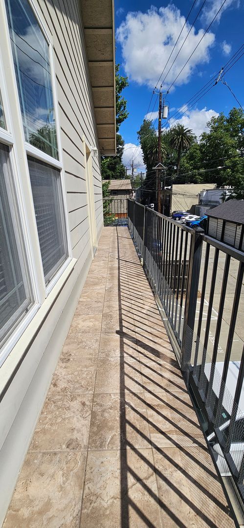 Building Photo - G Street 6 Plex