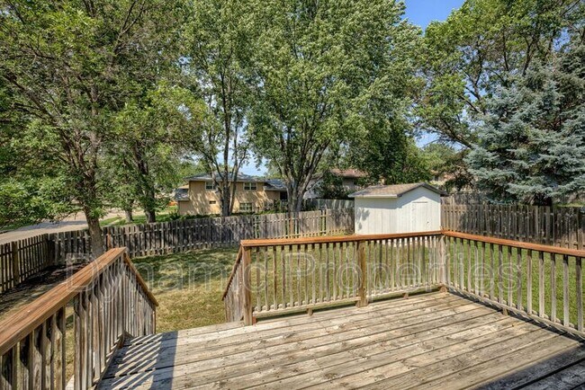 Building Photo - 15342 Sarpy Cir