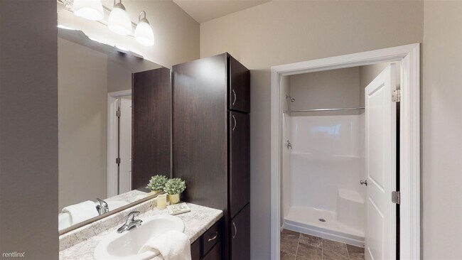 Building Photo - 2 br, 2 bath  - Stonemill Pond Apartments