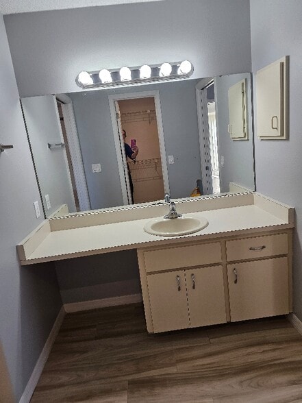 Building Photo - 6391 Gateway Ave