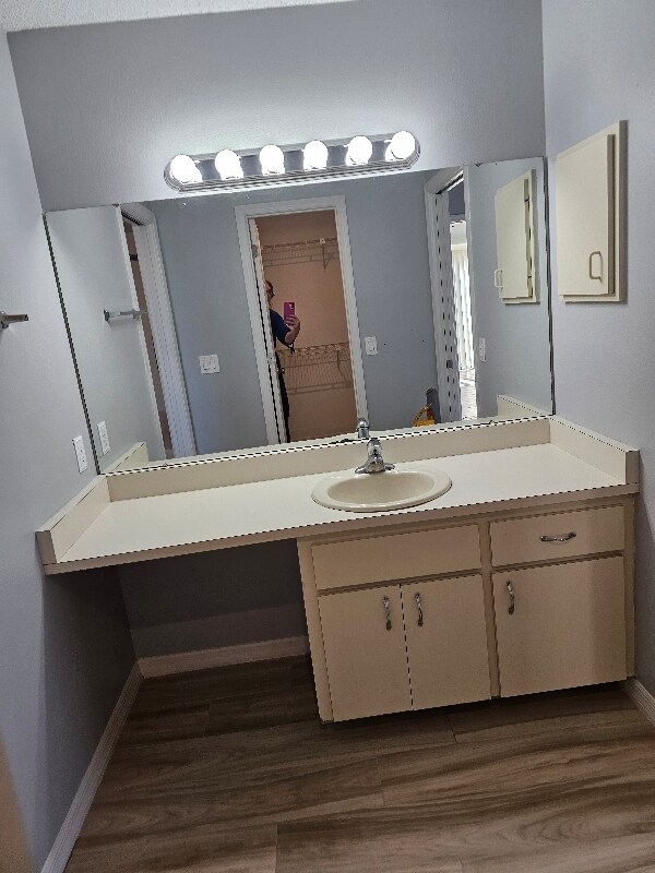 Building Photo - 6391 Gateway Ave