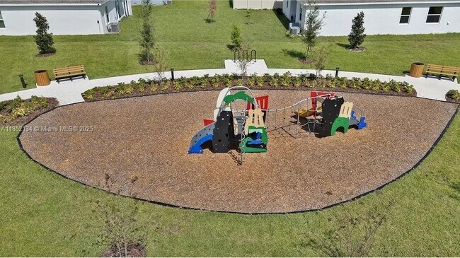 Building Photo - 2782 Pioneer Trl