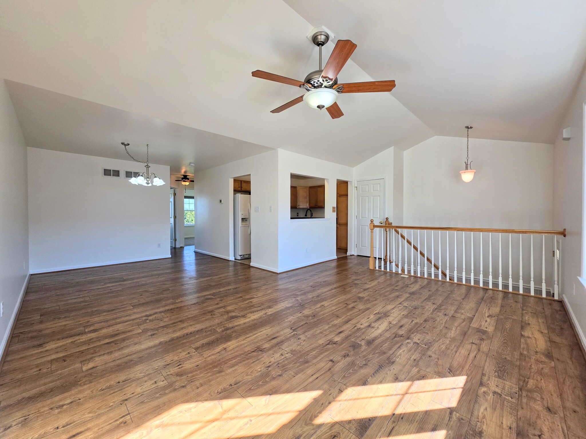 Building Photo - 521 Fox Ridge Ln