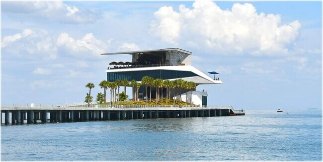 Building Photo - 814 67th St S