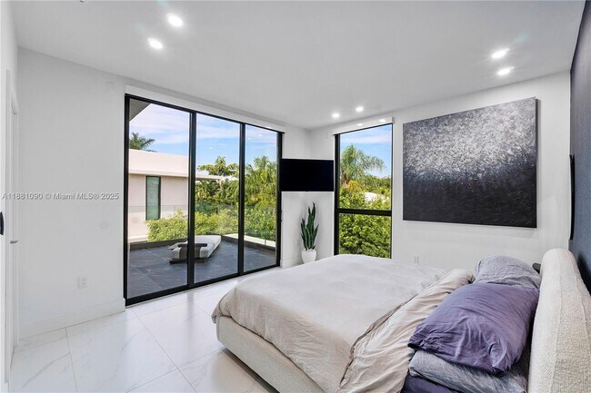 Building Photo - 4364 Alton Rd