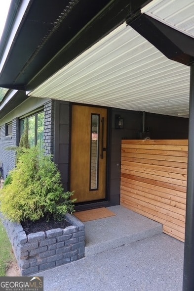 Building Photo - 39 Willow Dr