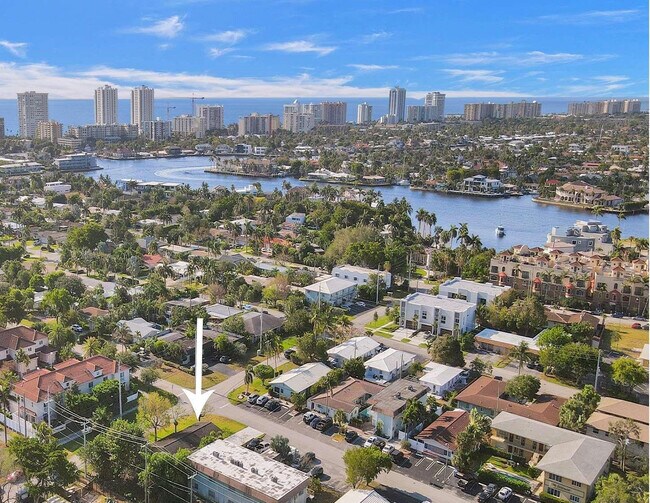 Building Photo - 491 SE 23rd Ave