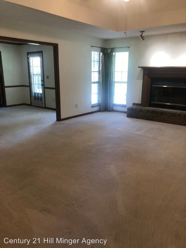 Building Photo - 3 br, 2 bath House - 1234 Whitewood Way