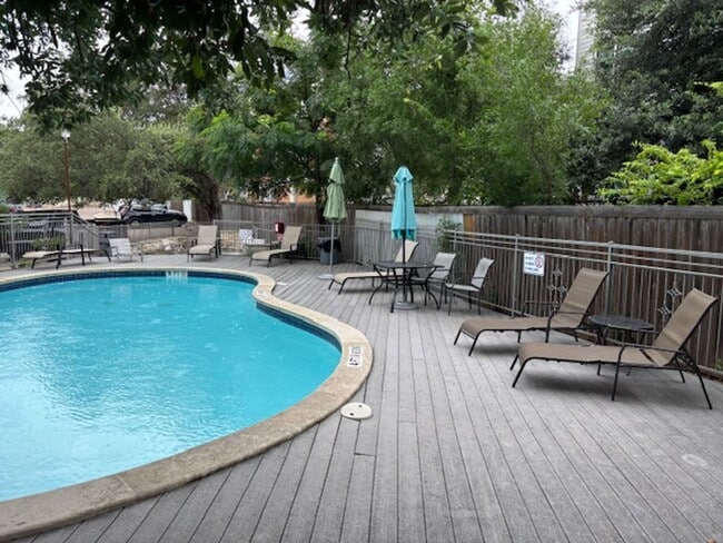 Building Photo - Condo in South Austin near Downtown