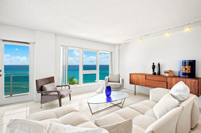 Building Photo - 2066 N Ocean Blvd