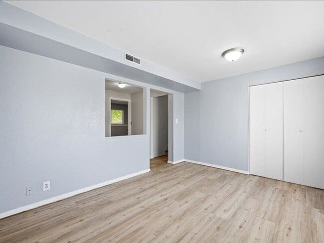 Building Photo - 8307 W Grand Ronde Pl