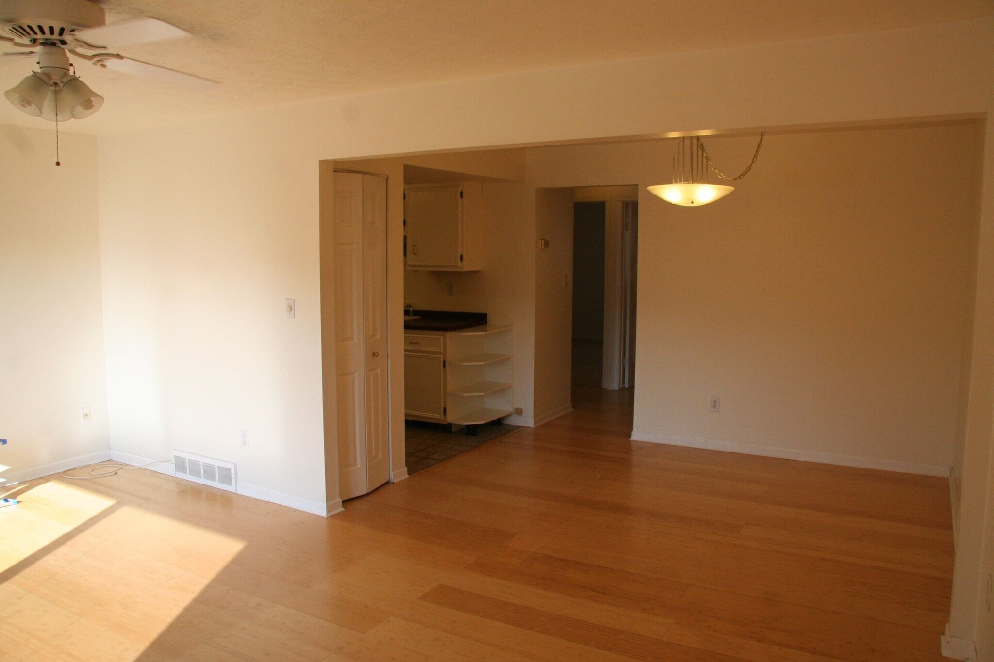 Dining Room - 11015 Lake Ave