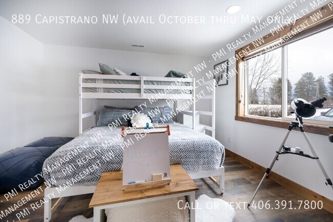 Building Photo - 889 Capistrano NW