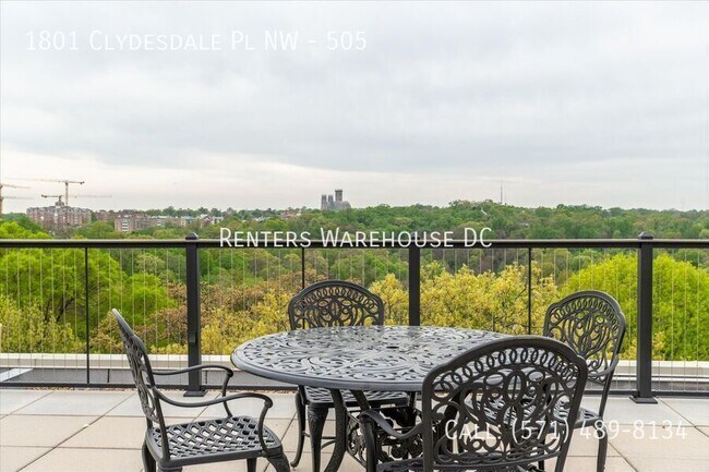 Building Photo - 1801 Clydesdale Pl NW