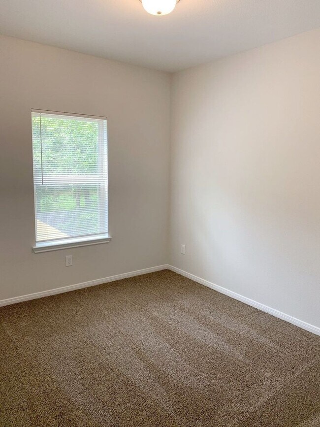 Building Photo - 8114 Rhobell St
