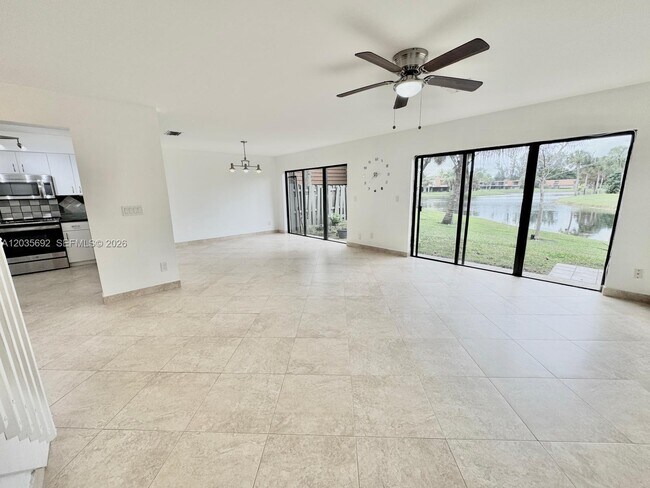Building Photo - 1415 SW 110th Way