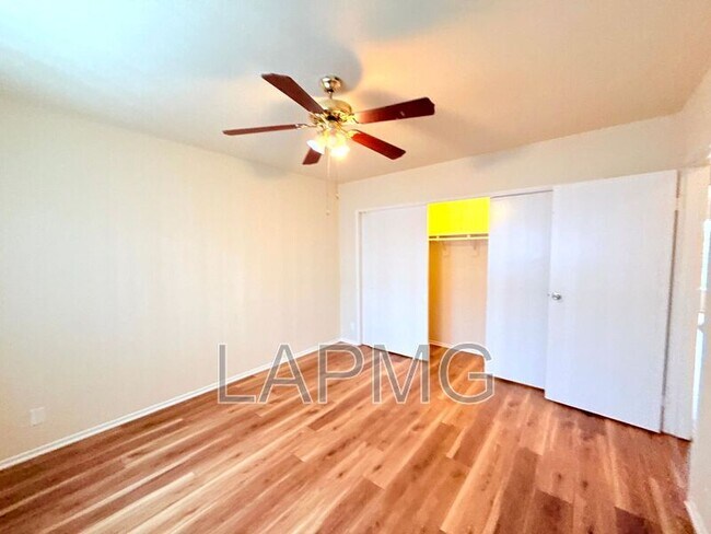 Building Photo - 356 Hayworth Ave