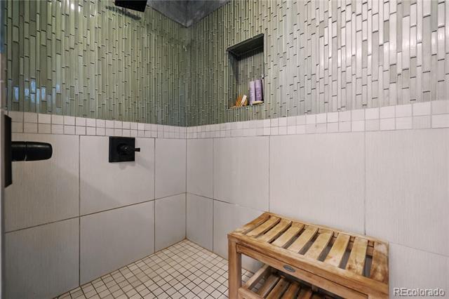 Building Photo - 514 E Bijou St