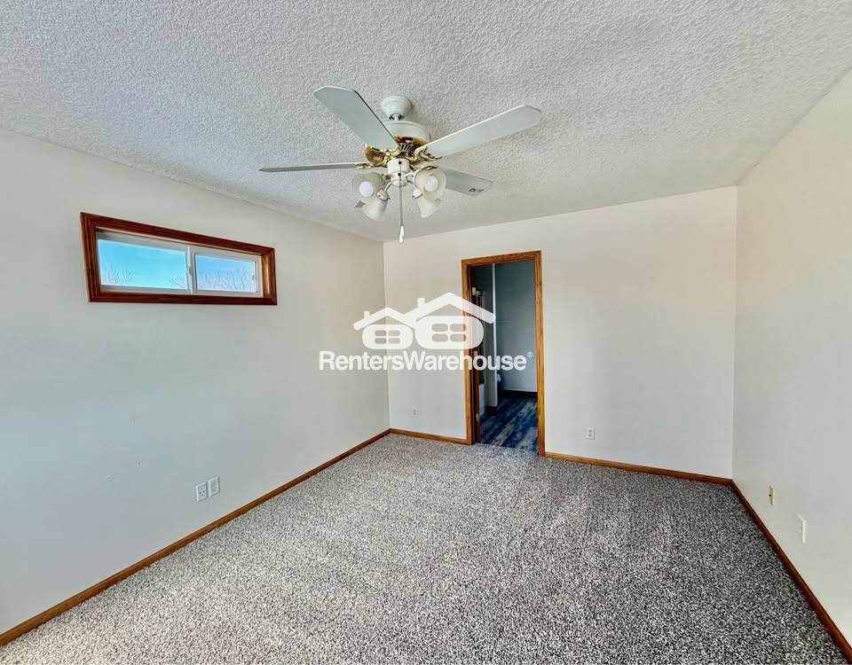 Building Photo - 3002 SE Grant St