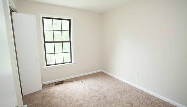 Building Photo - 1233 Old Furnace Rd