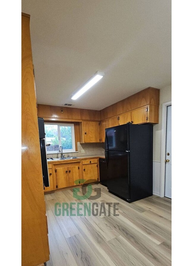 Building Photo - Lovely 2 Bedroom Home in Modesto AVAILABLE NOW!!