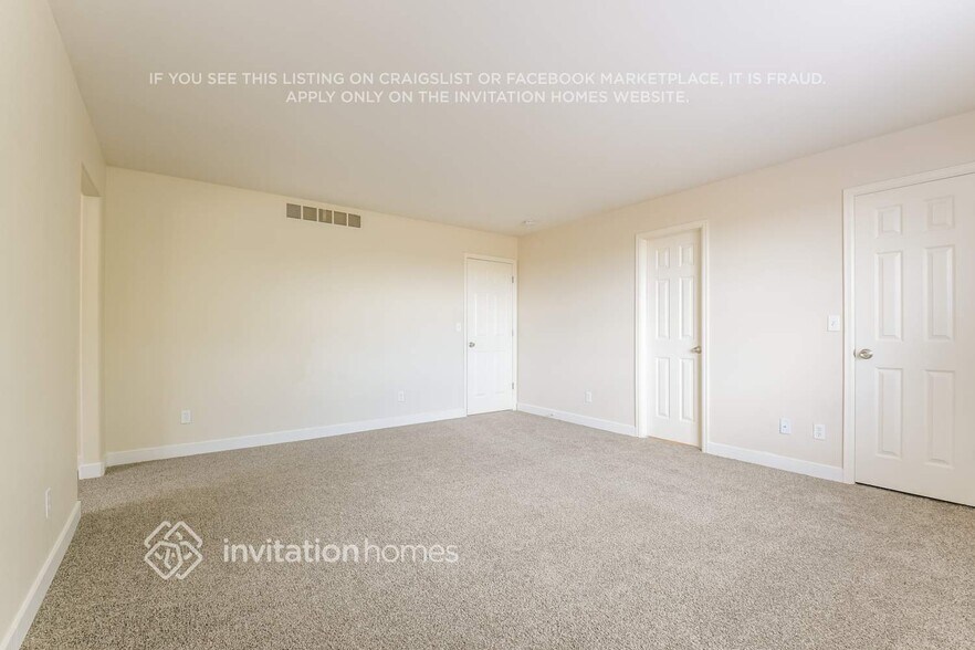 Building Photo - 15130 E 116th Dr