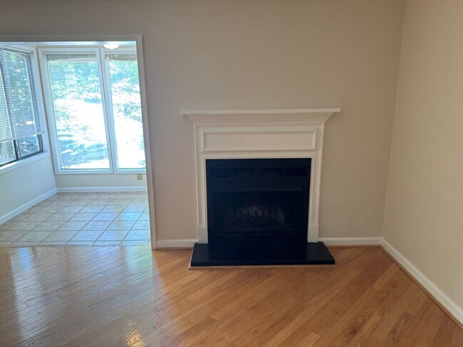 Building Photo - 5005 Wingate Way
