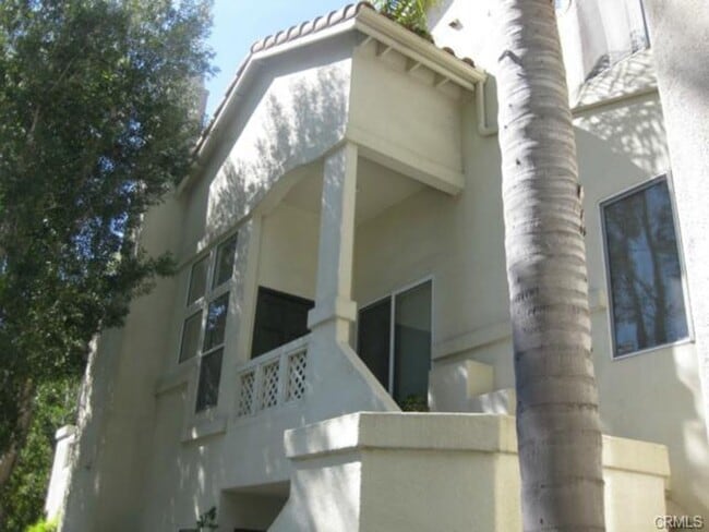 Primary Photo - Spacious End-Unit Townhome in the Charming...