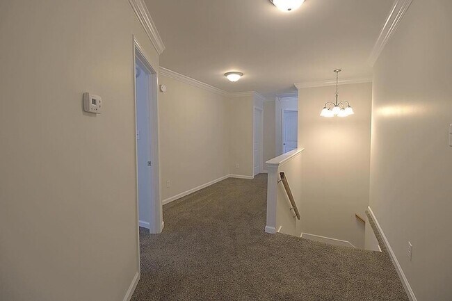 Building Photo - 38 Griffin Rd