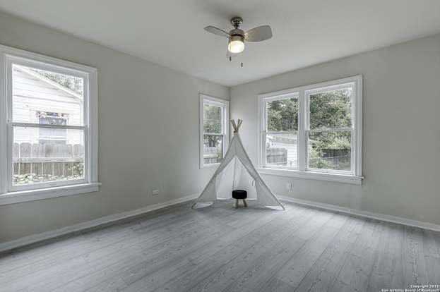 Building Photo - 1110 Clower-