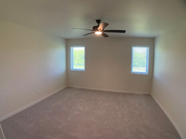 Building Photo - 1360 Goldenwood Dr
