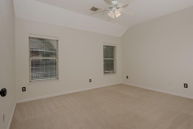 Building Photo - 14 Filigree Pines Pl