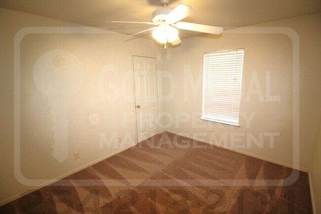 Building Photo - 4302 Hank Dr