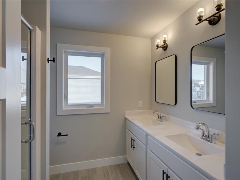 Building Photo - 139 Prairie Heights Dr